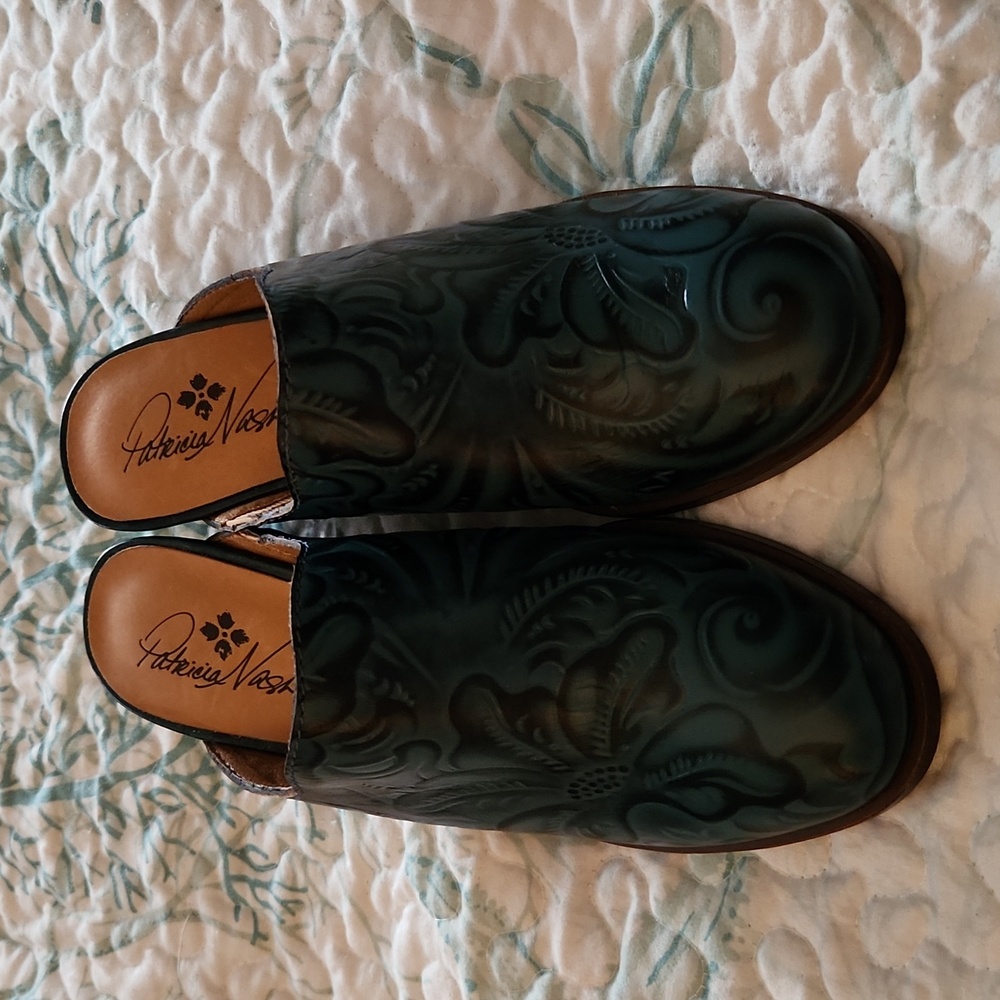 Patricia Nash Mules